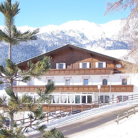 Hotel Etschquelle Reschen Exteriör bild
