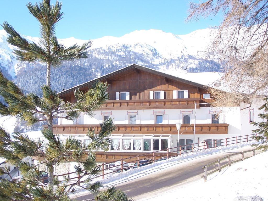 Hotel Etschquelle Reschen Exteriör bild