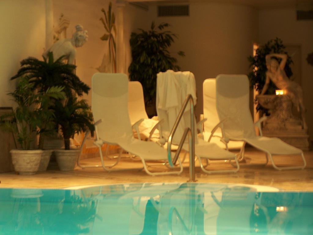 Hotel Etschquelle Reschen Exteriör bild